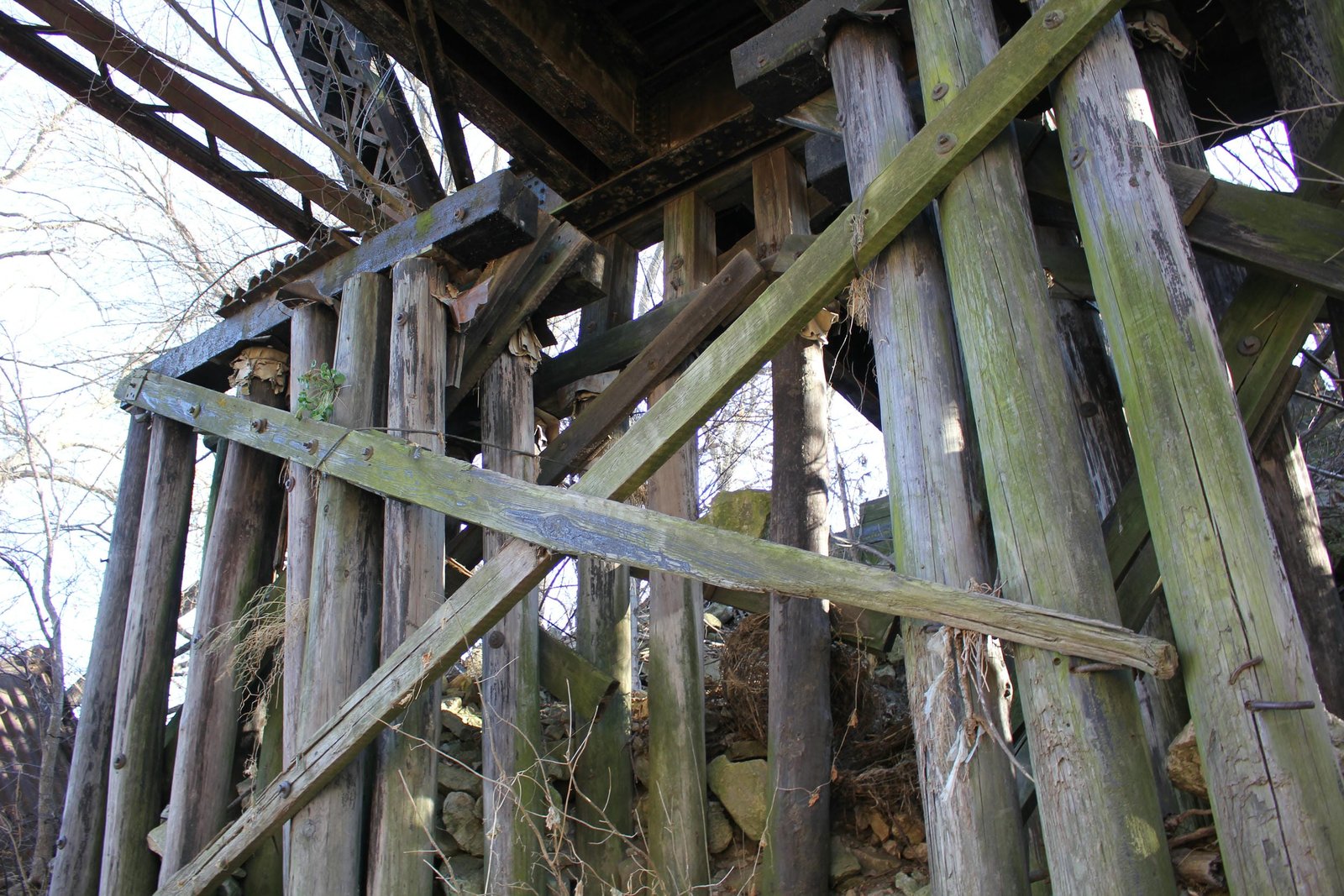 South pier details